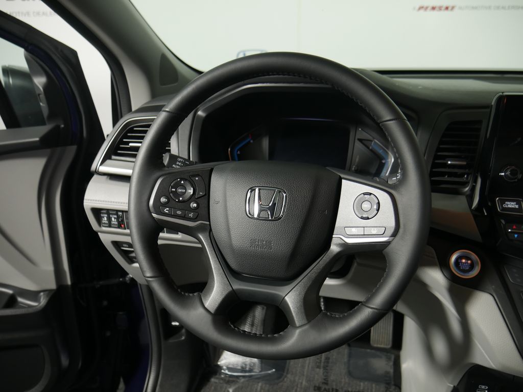 Thumbnail: 2023 Honda Odyssey - 10