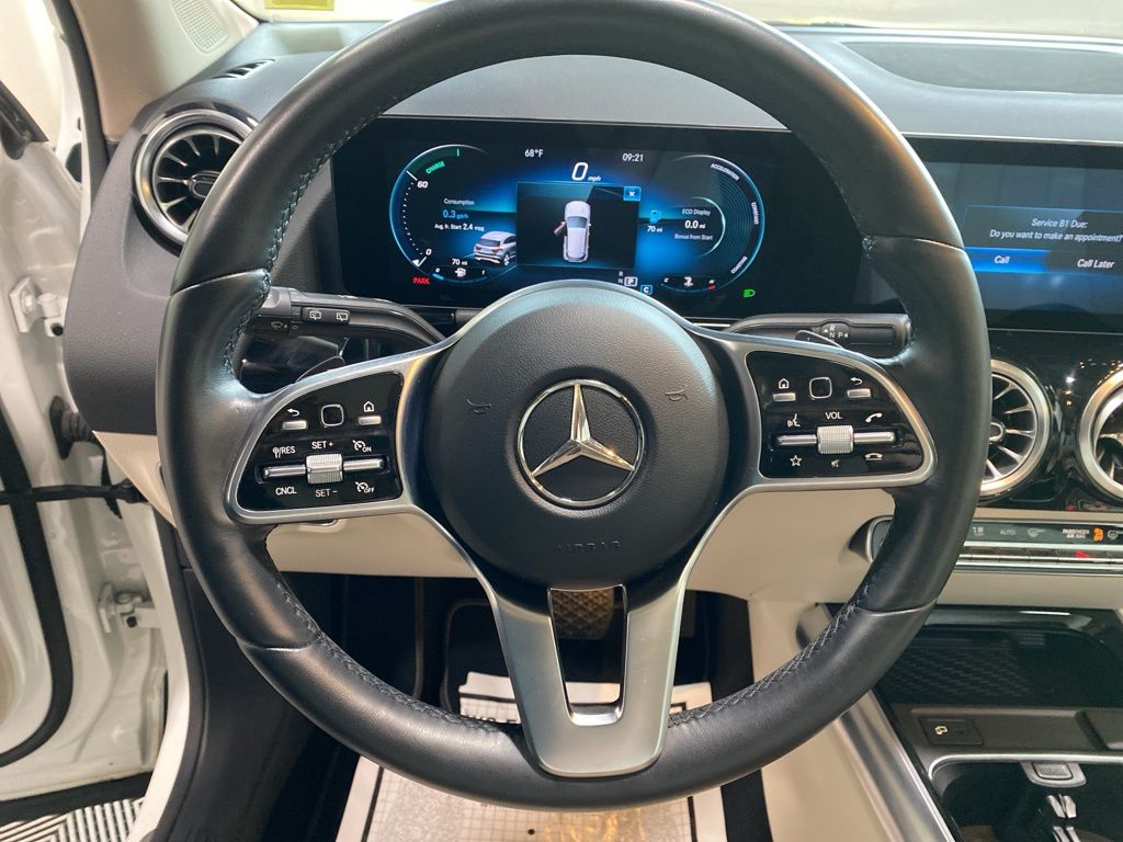 Used 2022 White Mercedes-Benz GLA 250 image 23