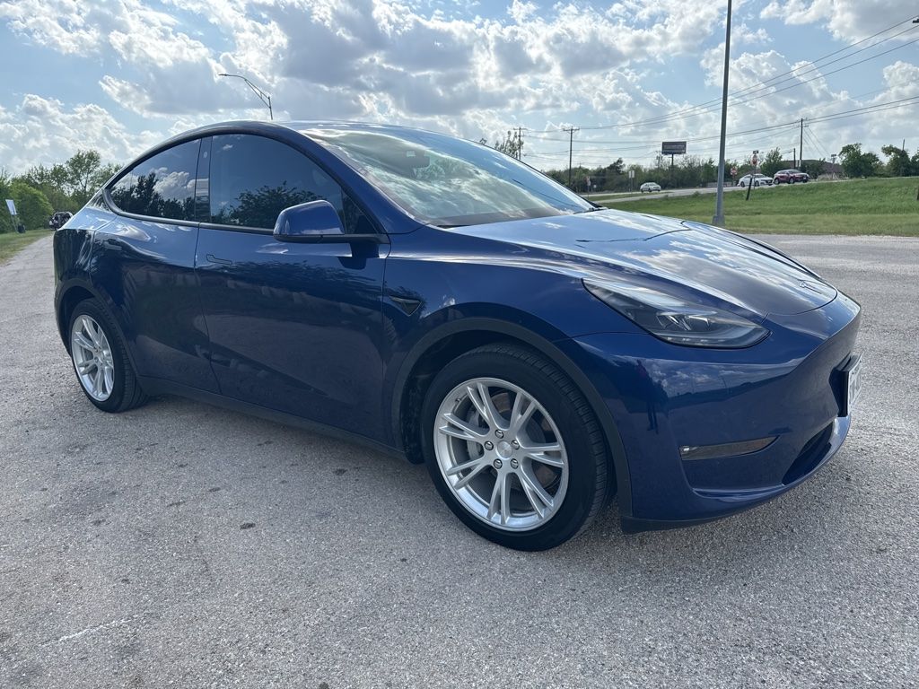 Used Car 2022 Tesla Model Y  Long Range For Sale Under $35,000 In Taylor, Texas
