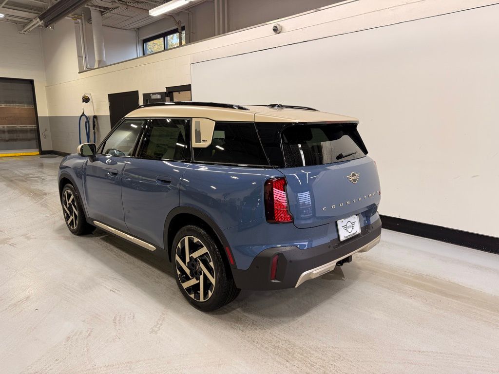 Thumbnail: 2026 MINI Cooper Countryman - 3