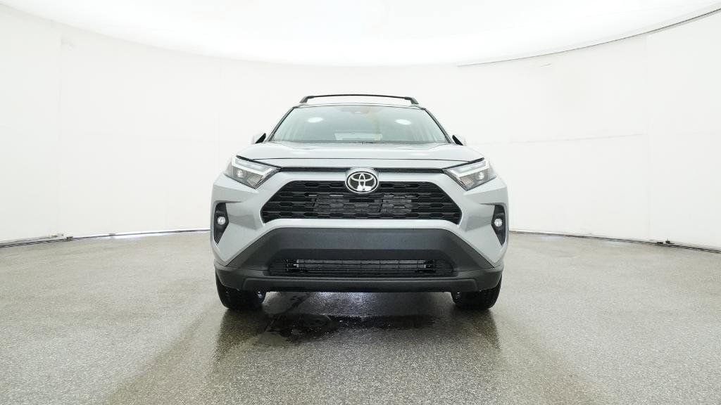 Thumbnail: 2025 Toyota RAV4 - 10