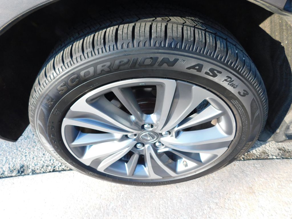 Thumbnail: 2017 Acura MDX - 9