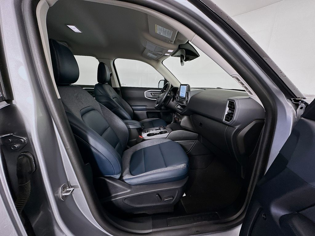 Thumbnail: 2022 Ford Bronco Sport - 29