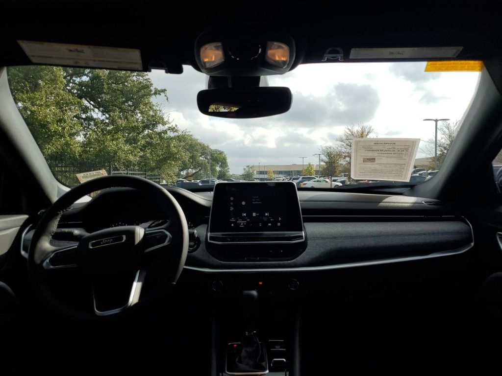 Used Car 2025 Jeep Compass  Latitude For Sale Under $25,000 In Austin, Texas