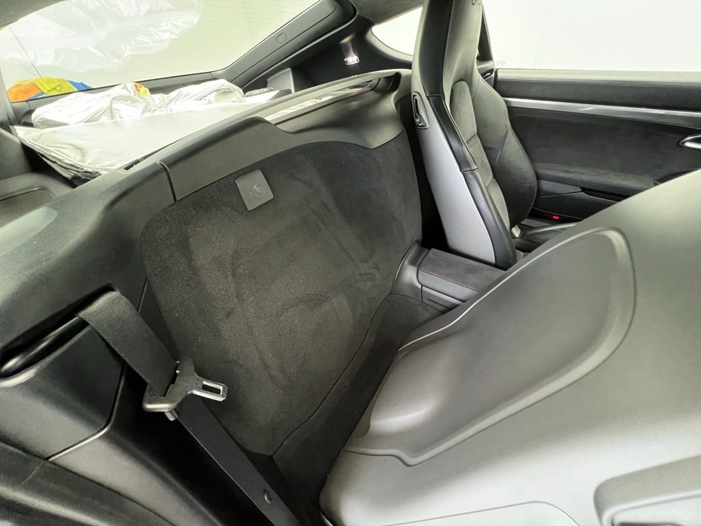 Thumbnail: 2015 Porsche Cayman - 16