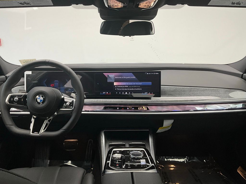 2025 BMW 7 Series 740i 12