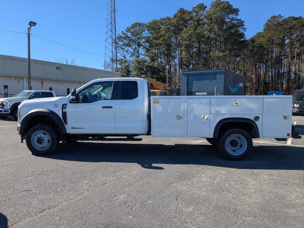 2025 Ford F-450 Chassis XL