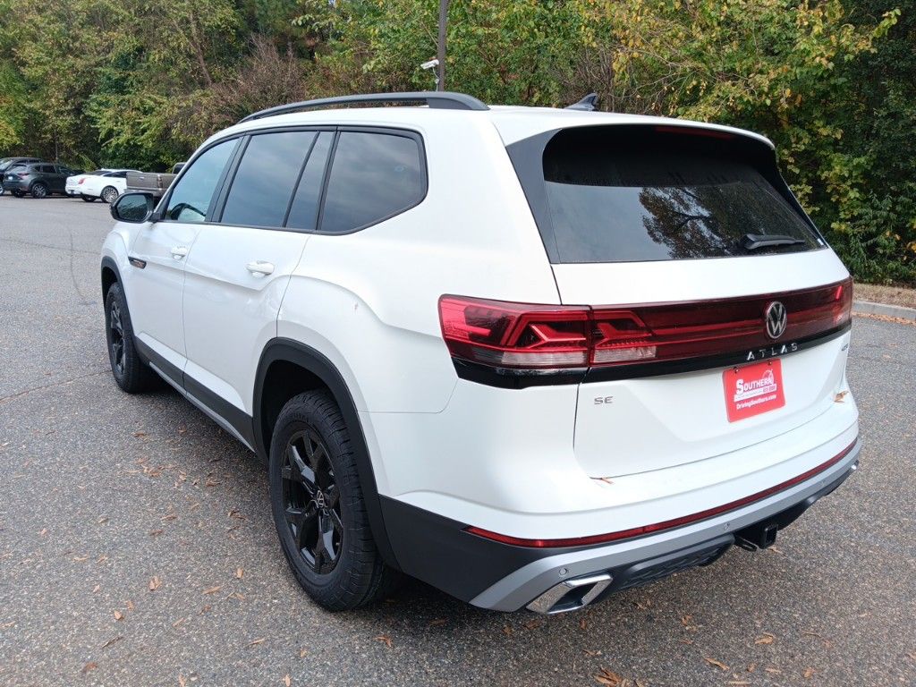 2025 Volkswagen Atlas  3