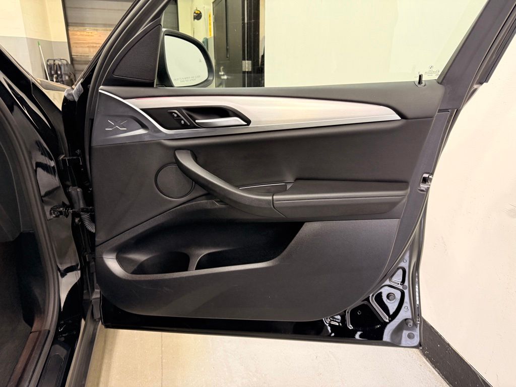 Thumbnail: 2023 BMW X3 - 28
