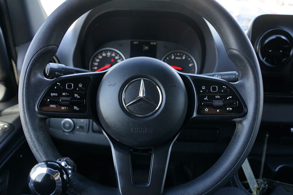 Thumbnail: 2024 Mercedes-Benz Sprinter - 12