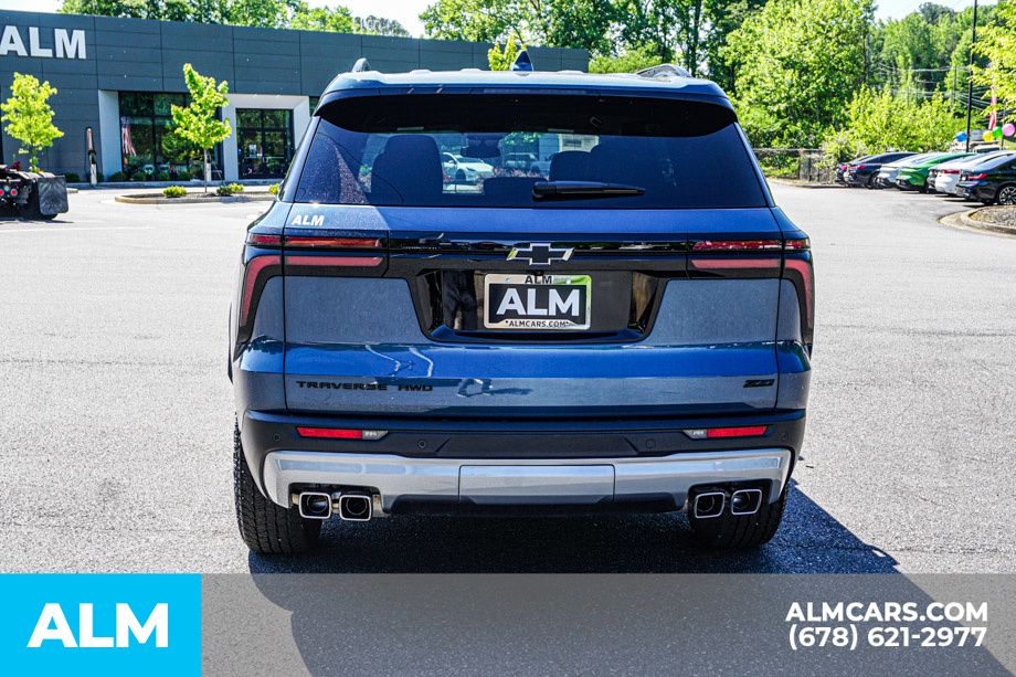 Used 2025 Blue Chevrolet Z71 image 11