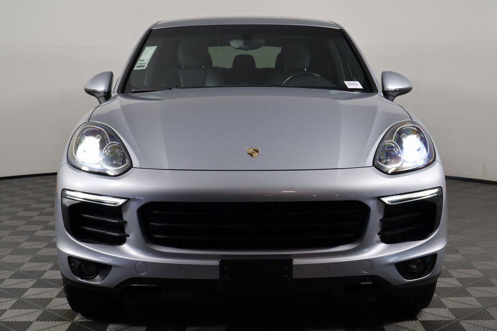 Thumbnail: 2018 Porsche Cayenne - 2