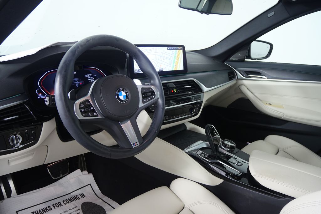 Thumbnail: 2023 BMW 5 Series - 12