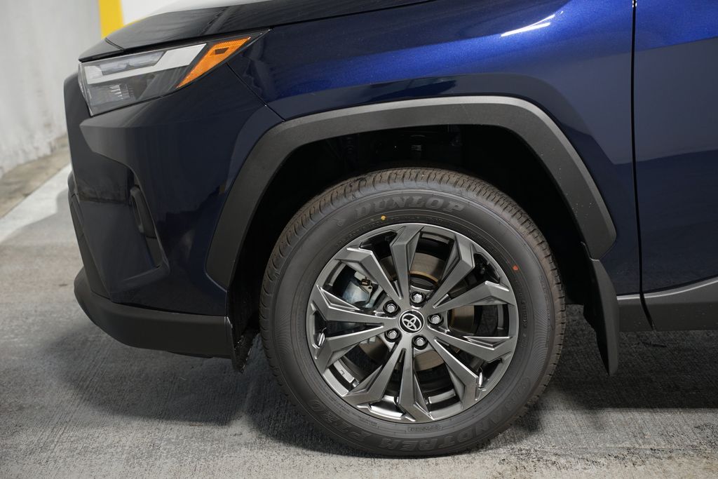 Thumbnail: 2025 Toyota RAV4 - 5