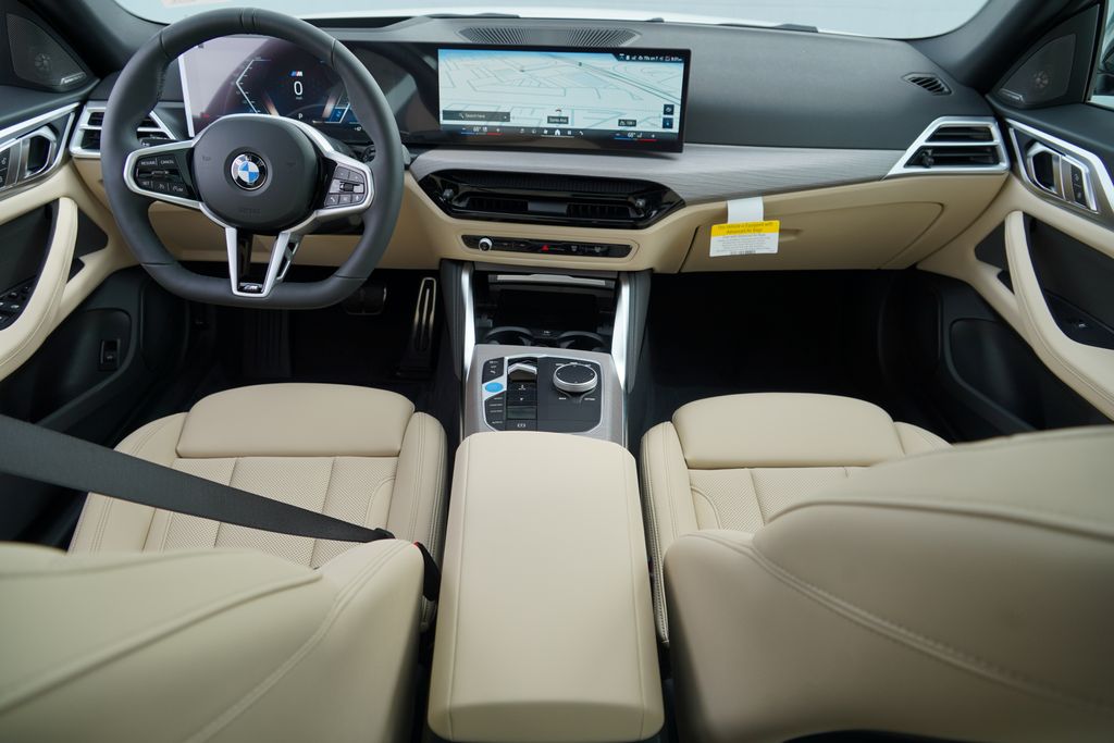 Thumbnail: 2026 BMW i4 - 13