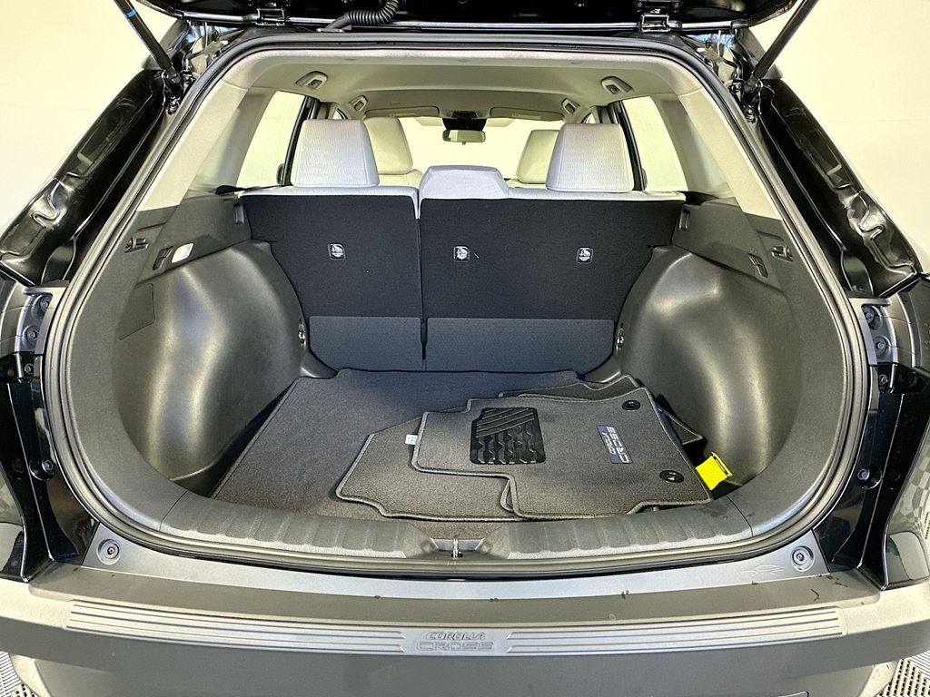 Thumbnail: 2026 Toyota Corolla Cross - 25