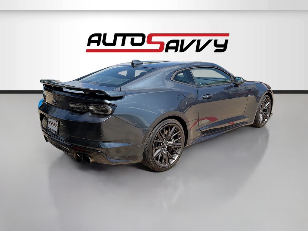 Used 2022 Gray Chevrolet ZL1 image 7