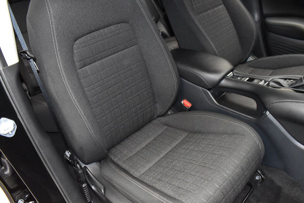 Thumbnail: 2025 Honda HR-V - 23