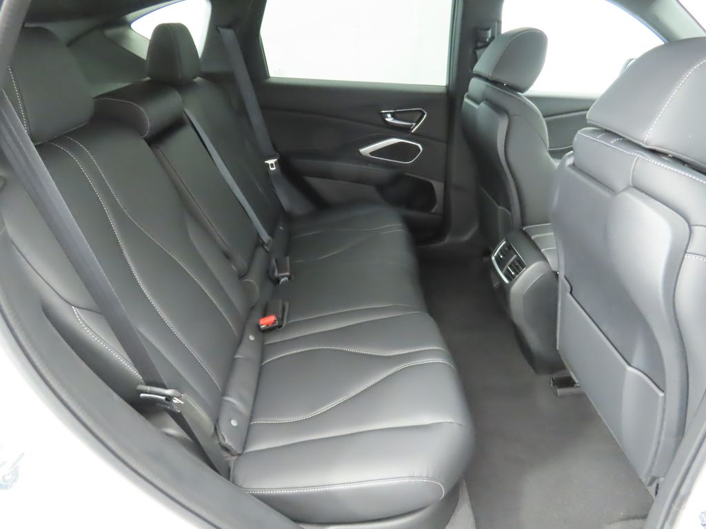 2025 Acura RDX Base 22