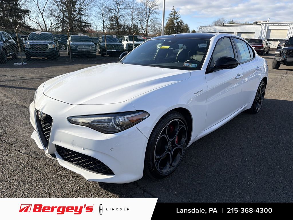 2022 Alfa Romeo Giulia Veloce AWD