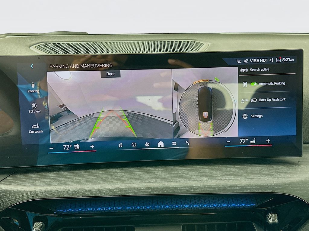 Thumbnail: 2025 BMW i4 - 13