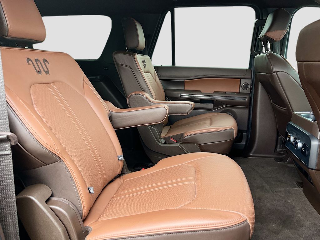 Used 2023 Red Ford King Ranch image 30
