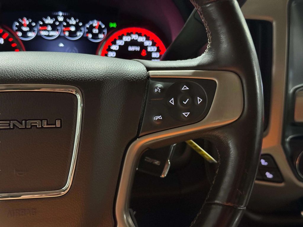 Used 2016 White Frost Tricoat GMC Denali image 16