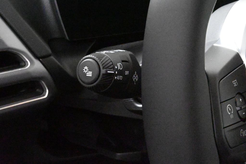 Thumbnail: 2026 BMW 2 Series - 26