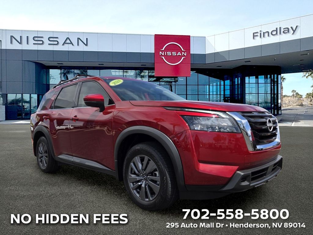 2024 Nissan Pathfinder SV