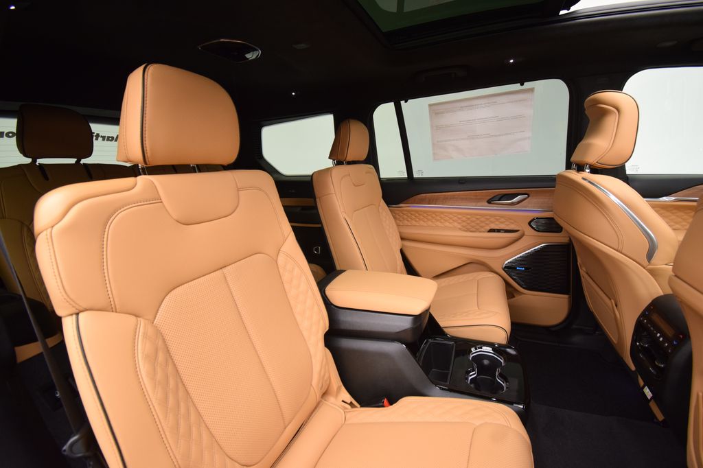 new 2026 Jeep Grand Cherokee L car, priced at $62,321