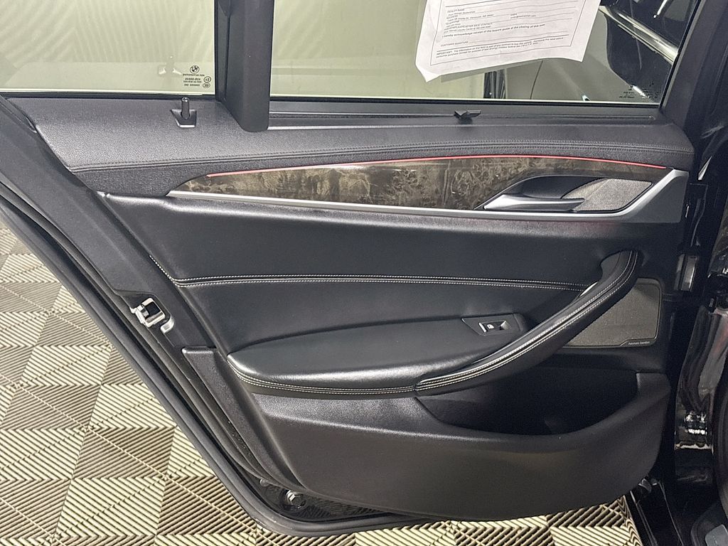 2017 BMW 5 Series 540i