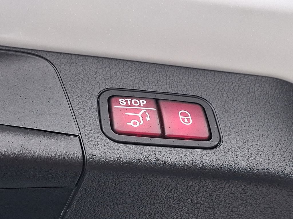 Thumbnail: 2022 Mercedes-Benz GLB - 29