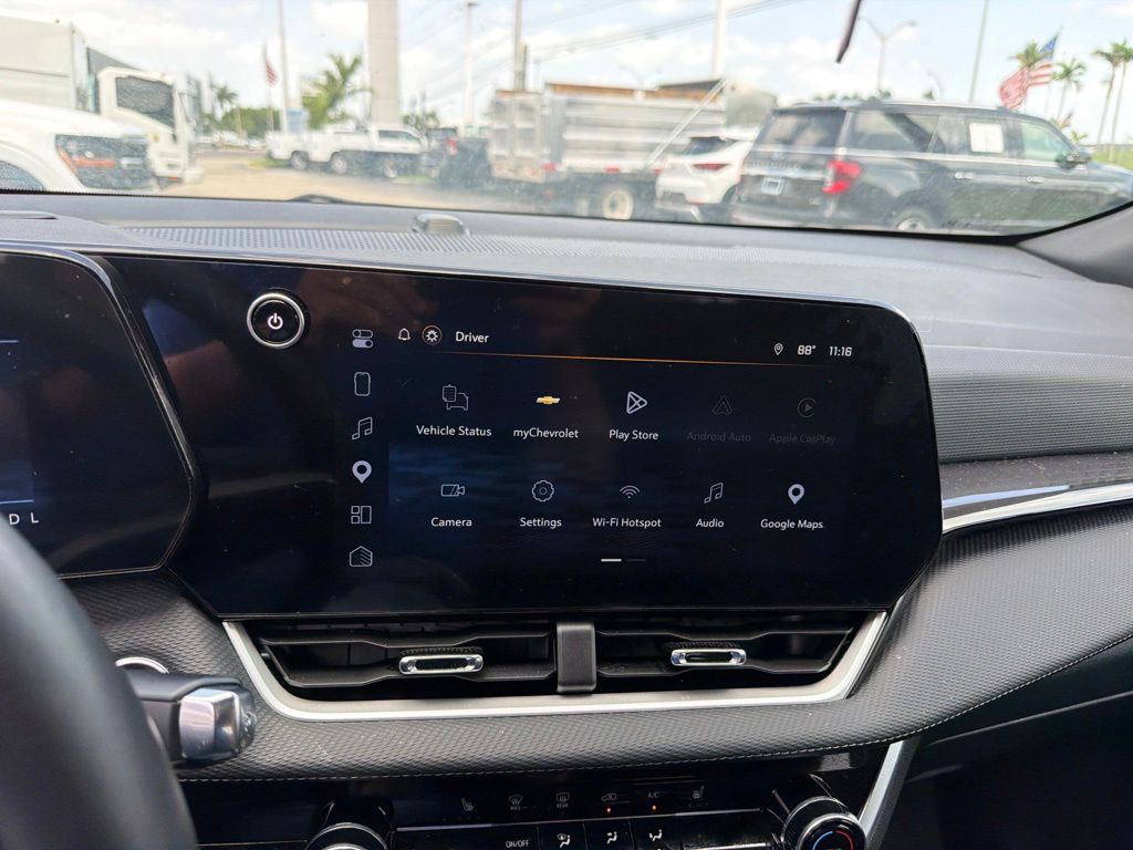 View vehicle photo 4