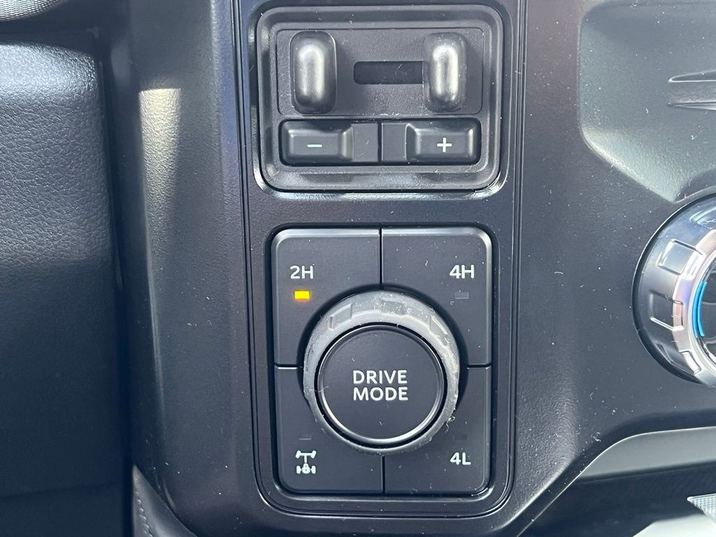 2025 Ford F-250SD Platinum Gray at Walterboro Ford