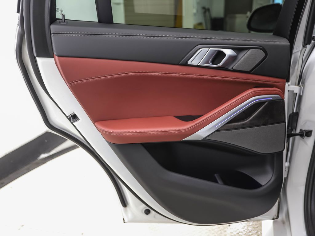 Thumbnail: 2024 BMW X6 - 20