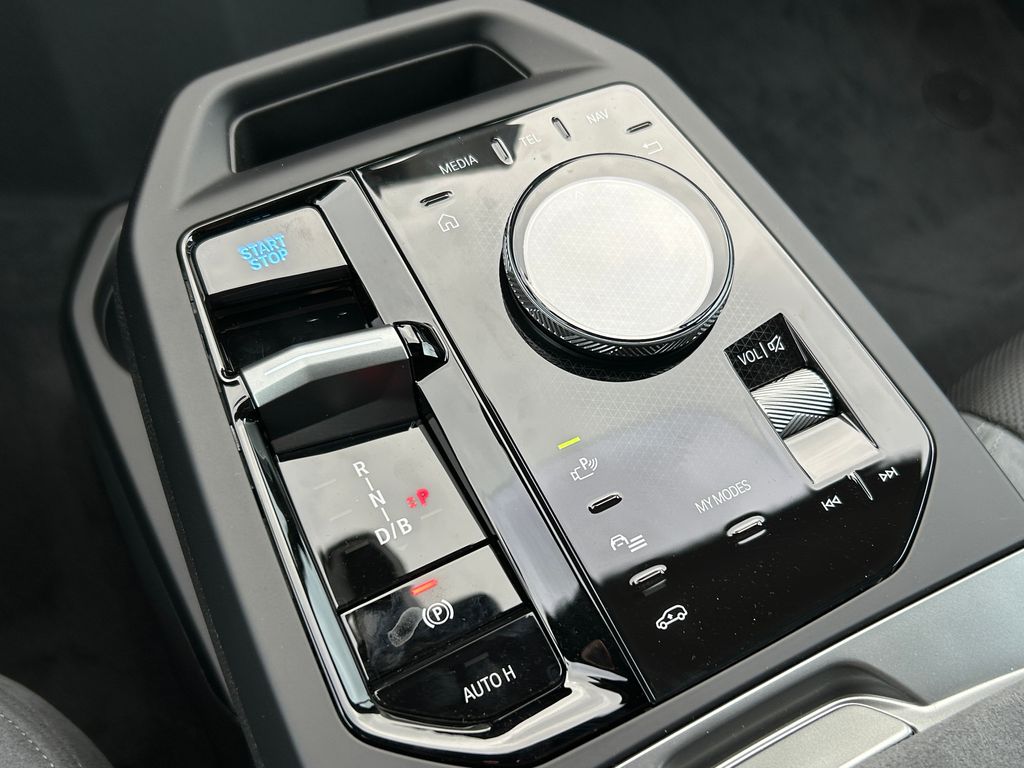 Thumbnail: 2026 BMW iX - 28
