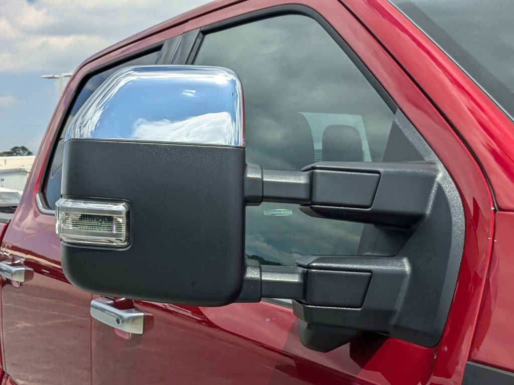 2025 Ford F-250 Super Duty Platinum