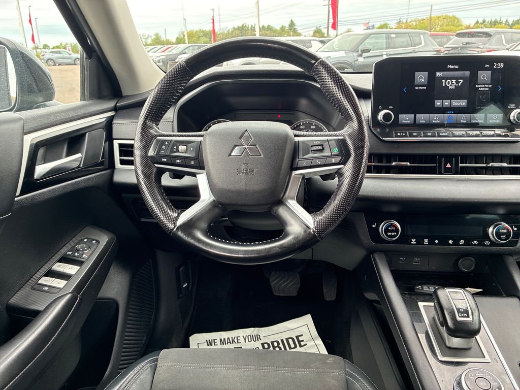 2023 Mitsubishi Outlander SE  at Auto Express Mitsubishi