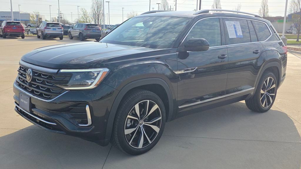 Deep Black Pearl 2025 Volkswagen Atlas SEL Premium R-Line 4Motion SUV / Crossover All-Wheel Drive 8-Speed Automatic