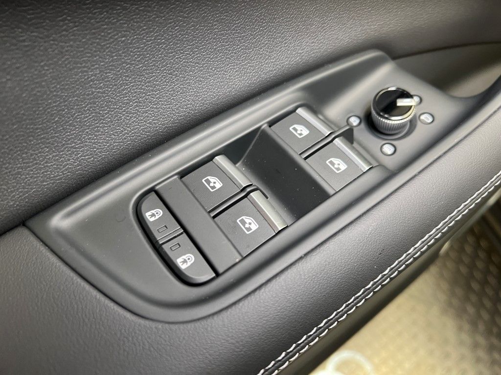 Thumbnail: 2026 Audi Q7 - 31