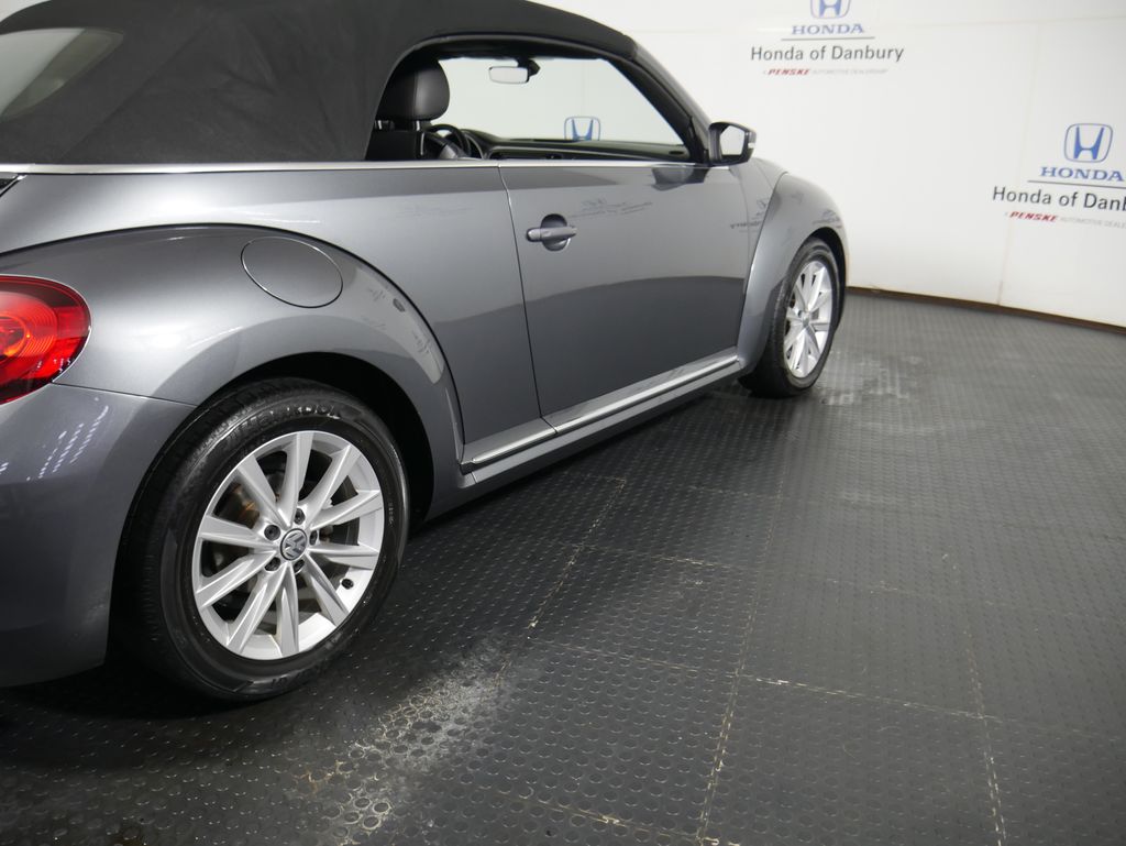 Thumbnail: 2019 Volkswagen Beetle - 4