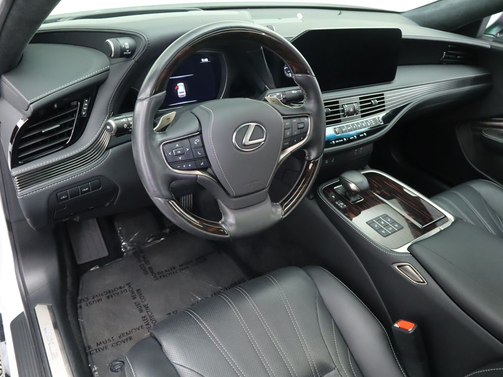 Thumbnail: 2023 Lexus LS - 9