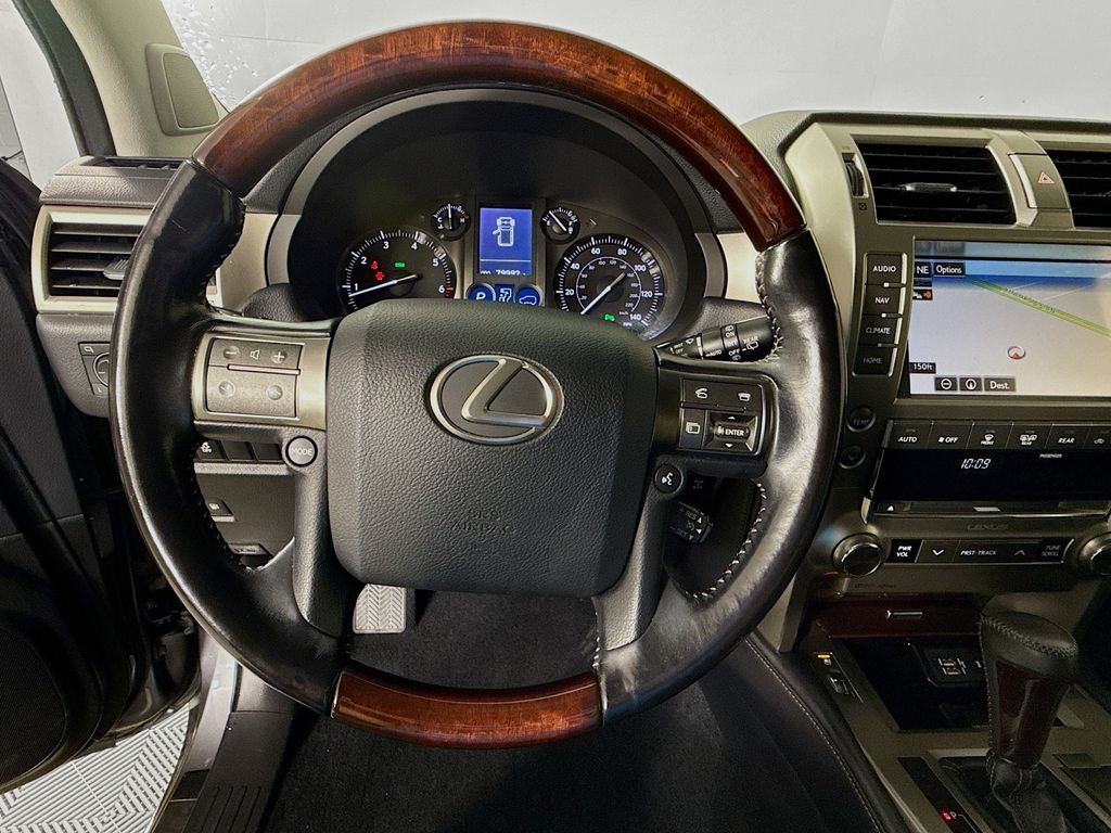 2018 Lexus GX 460 11