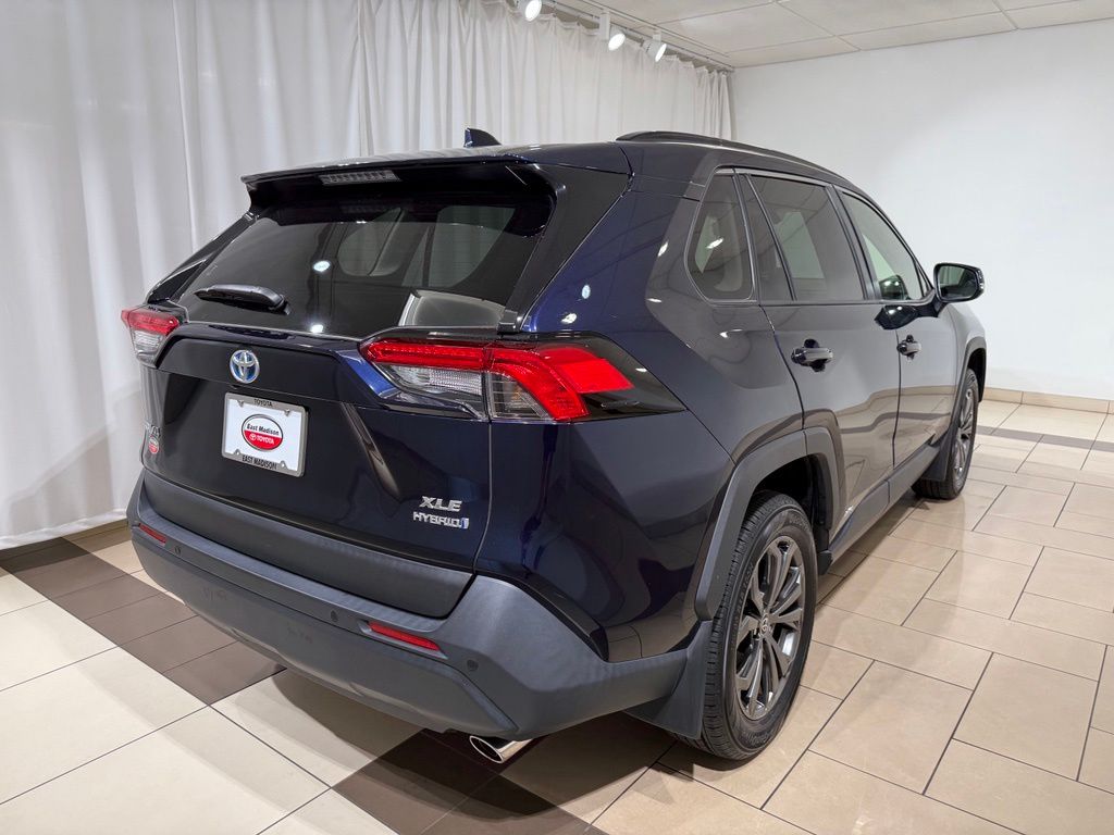 Thumbnail: 2024 Toyota RAV4 - 5