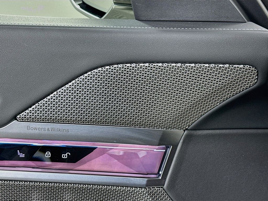 Thumbnail: 2024 BMW i7 - 19