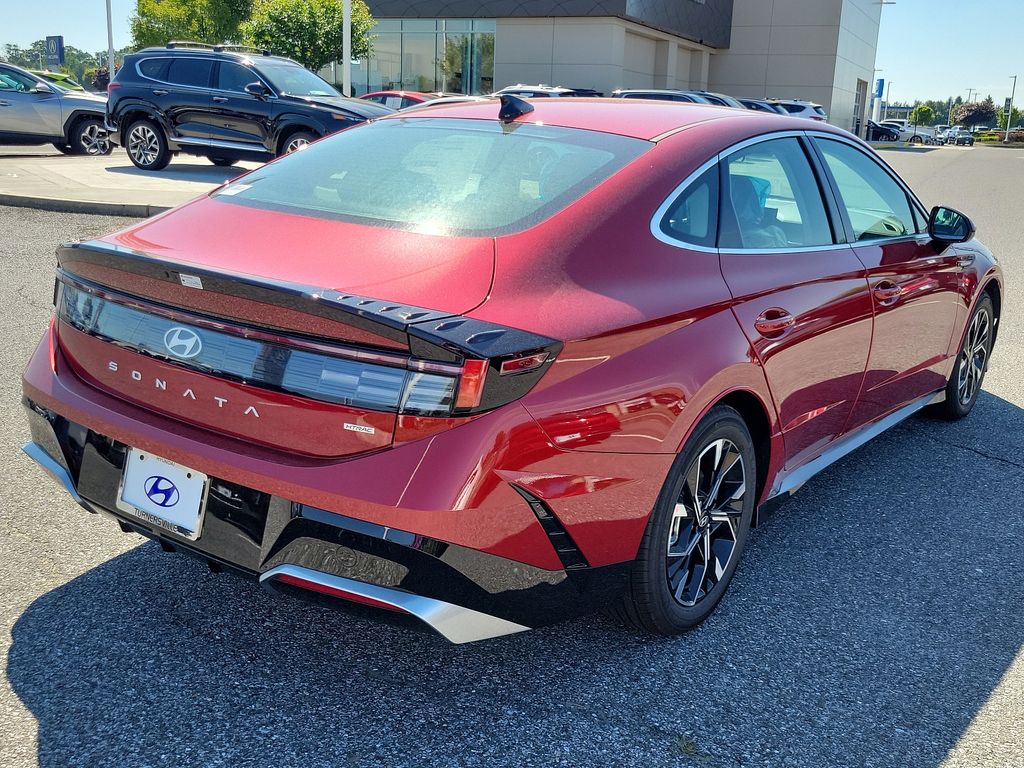 Thumbnail: 2024 Hyundai Sonata - 4