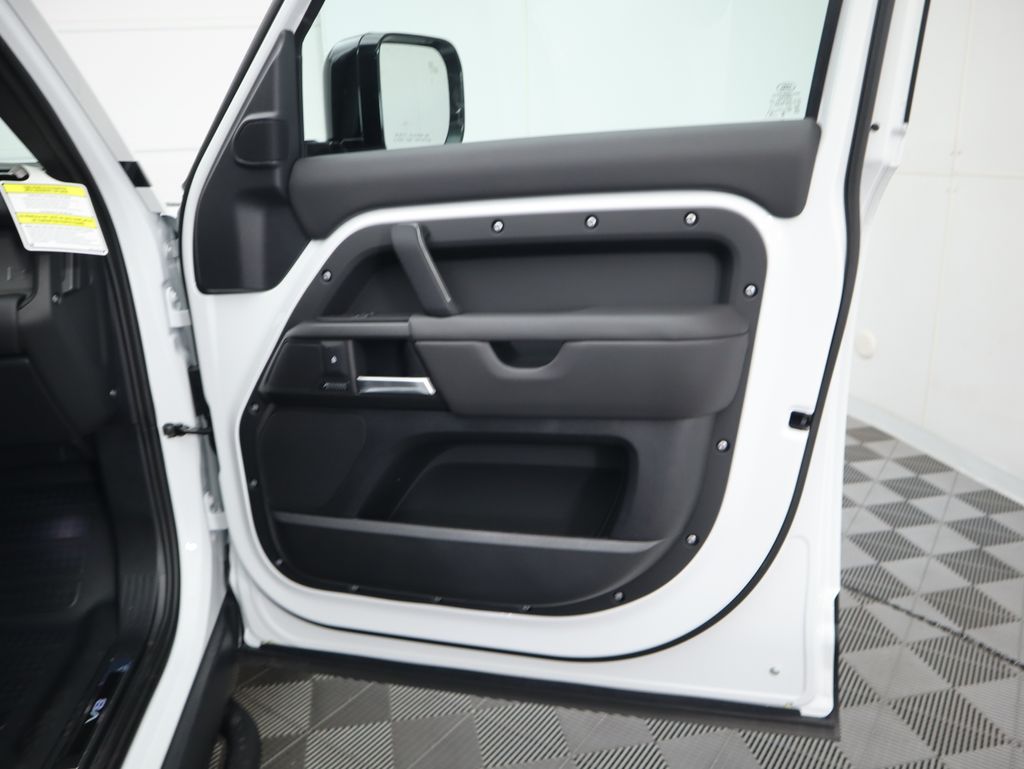 Thumbnail: 2025 Land Rover Defender - 26