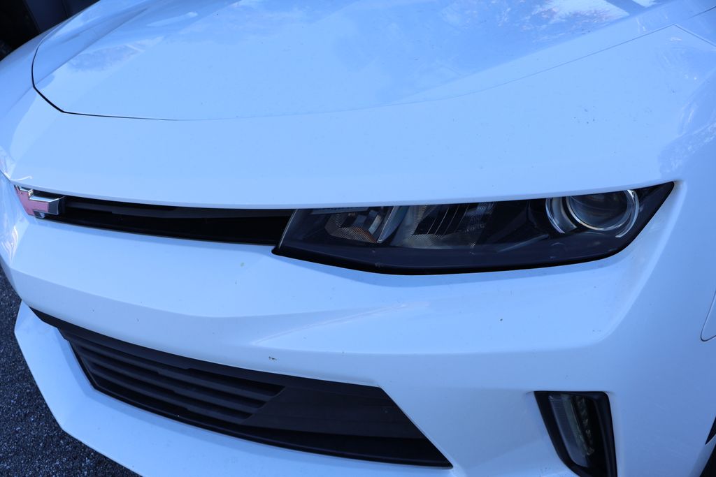 Thumbnail: 2018 Chevrolet Camaro - 3