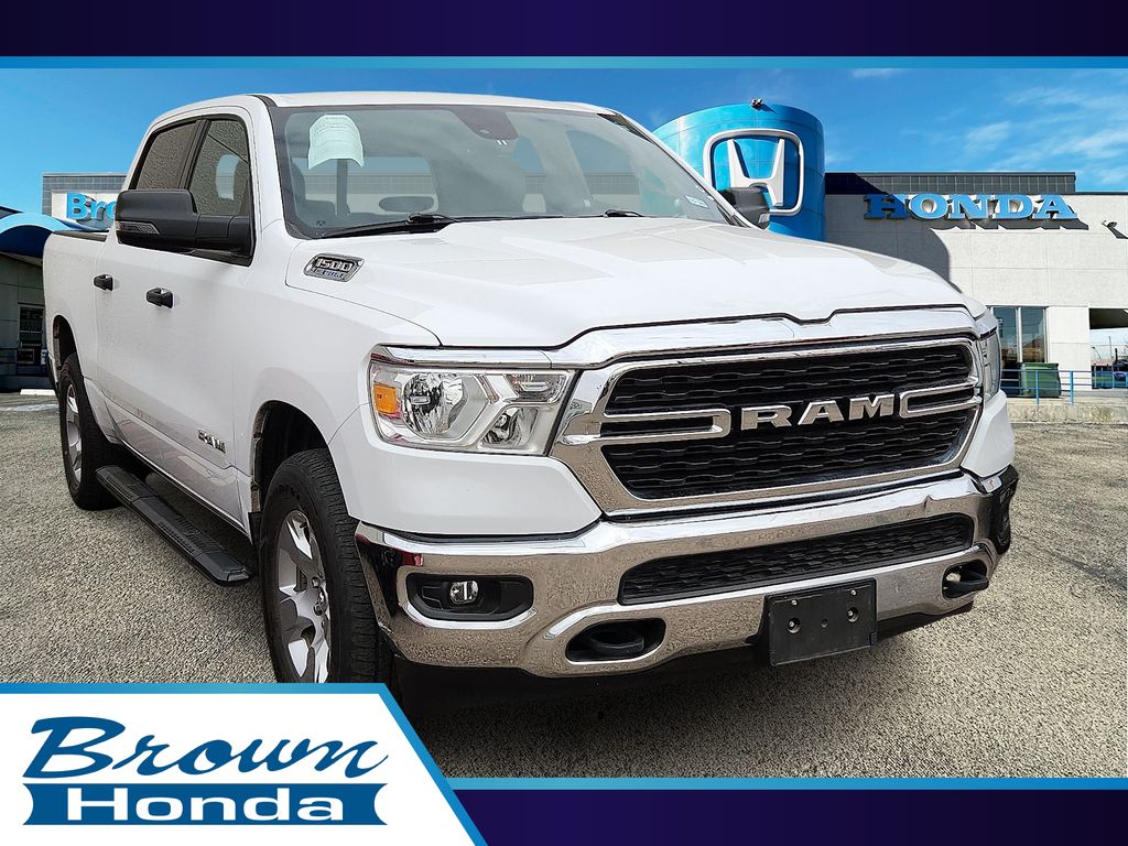 Bright White Clearcoat 2023 RAM 1500 Big Horn Crew Cab 4WD Pickup Truck Four-Wheel Drive 8-Speed Automatic