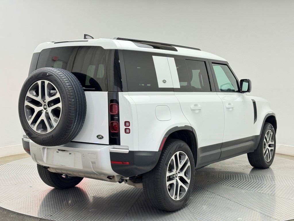 Thumbnail: 2023 Land Rover Defender - 15